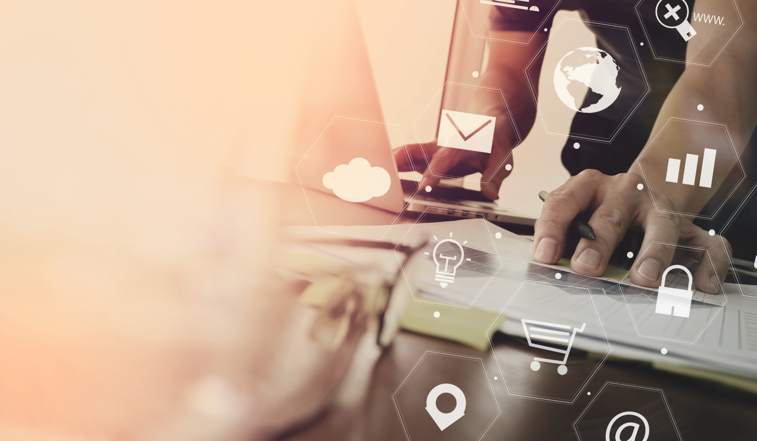 Mastering Multichannel Marketing Strategy: A Diverse Approach